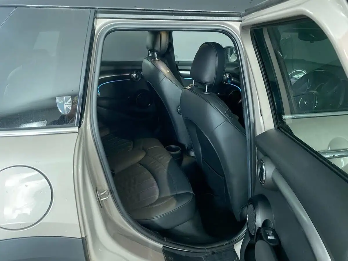 2021-mini-cooper-15-cooper-exclusive-hatchback-5d-auto-big-18
