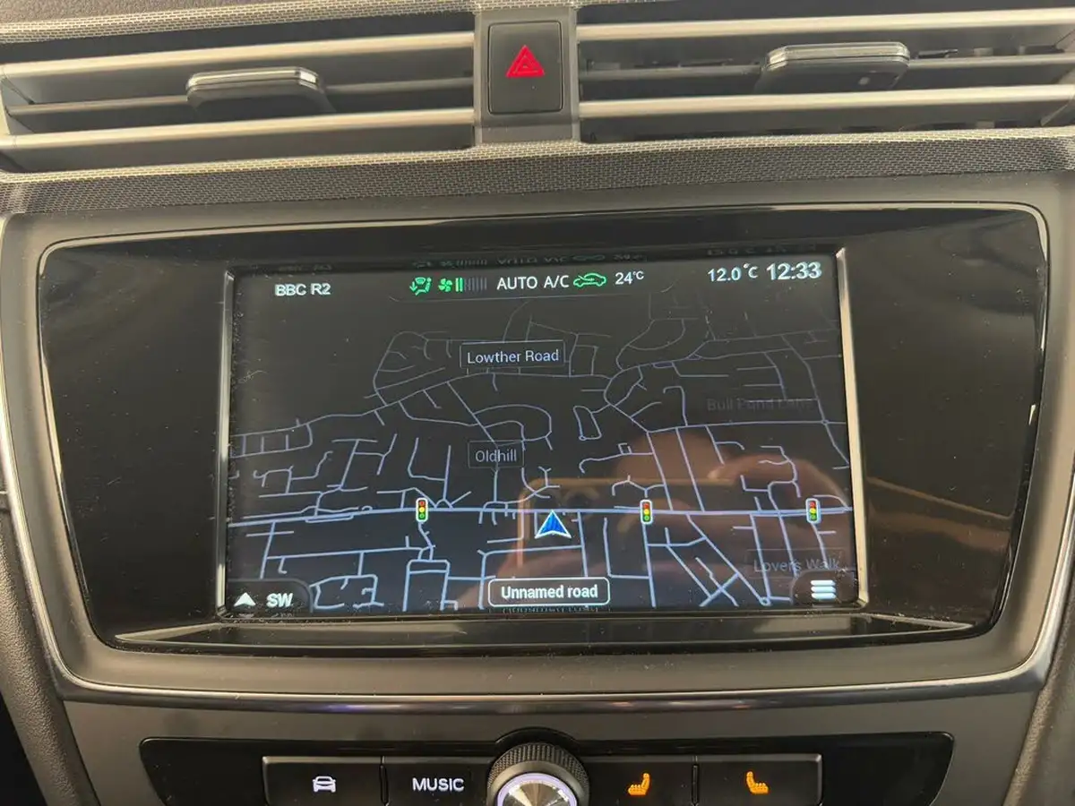 2022-mg-mg5-e-exclusive-ev-long-range-big-59