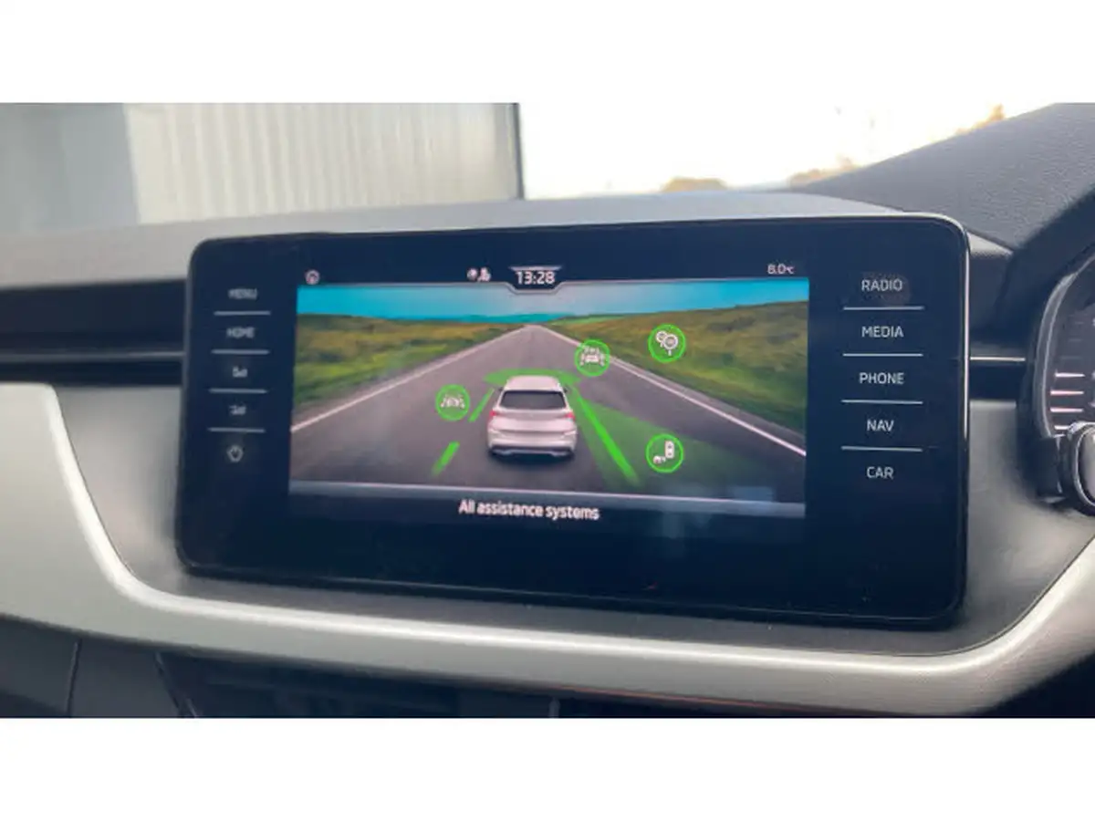 2021-skoda-kamiq-10-tsi-se-l-109ps-dsg-big-24