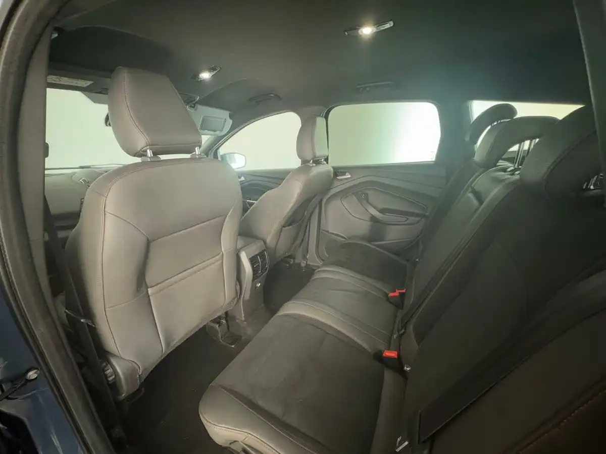 2019-ford-kuga-20tdci-st-line-150ps-ss-big-14