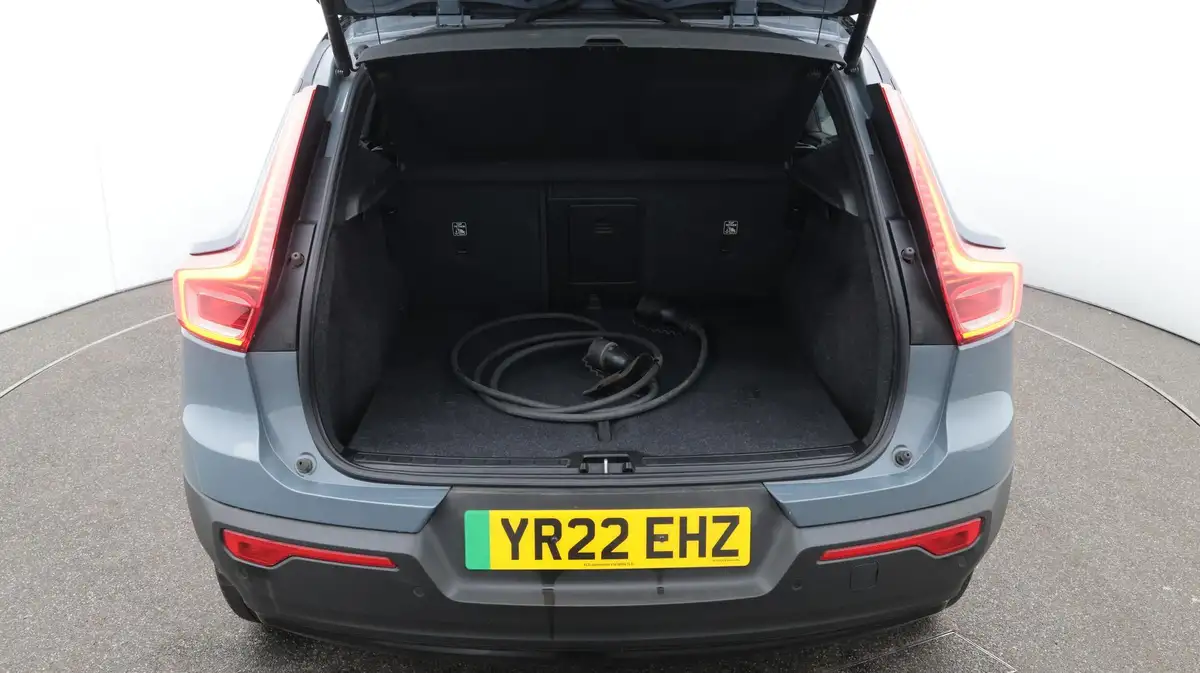 2022-volvo-xc40-e-twin-recharge-plus-big-17