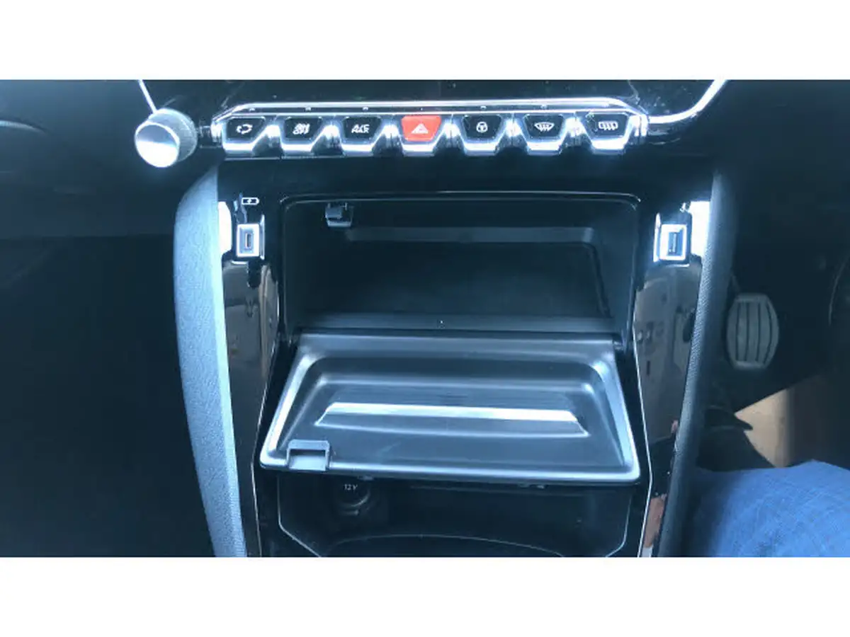 2021-peugeot-2008-suv-12-puretech-allure-premium-130bhp-big-27