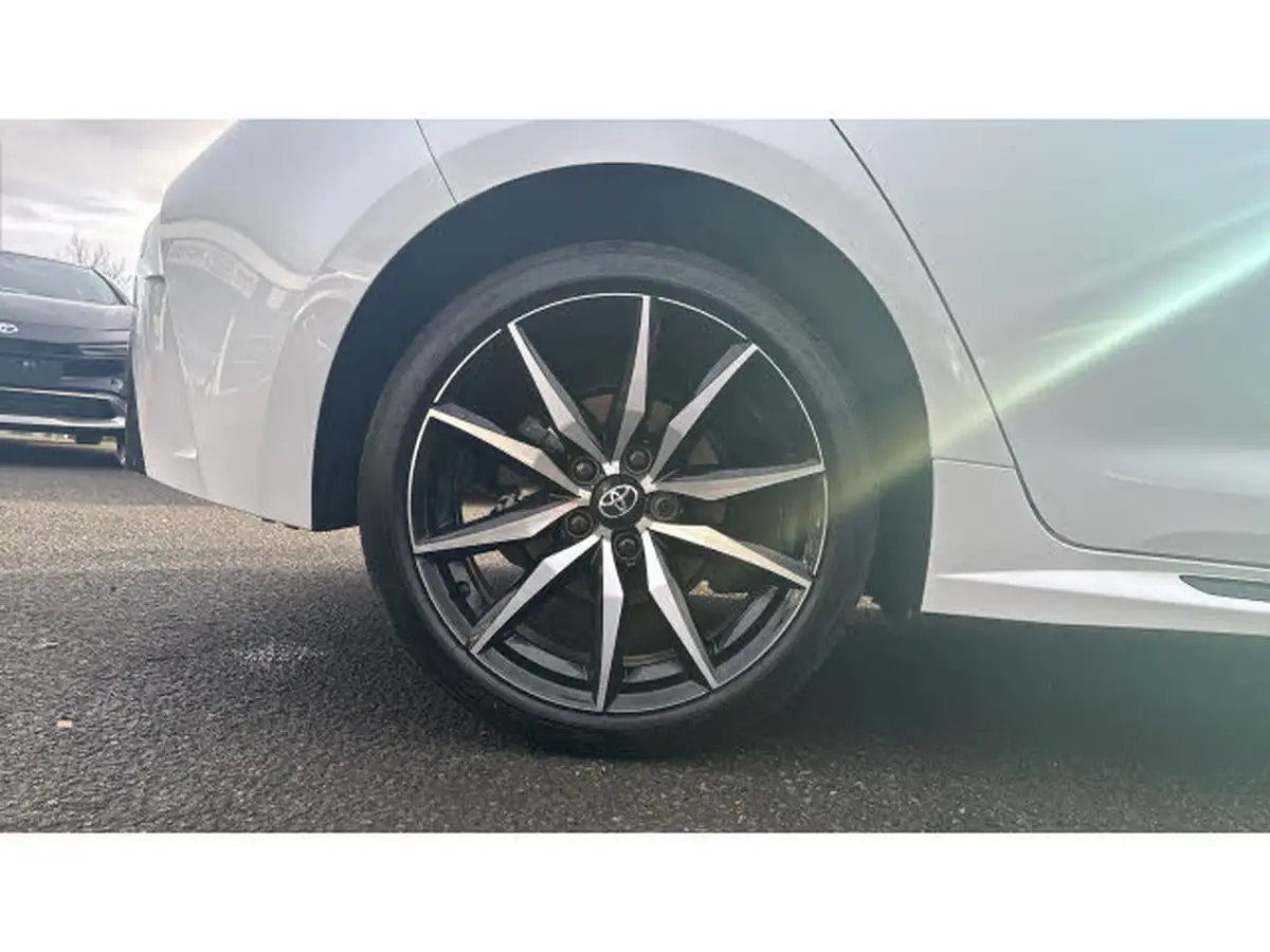 2023-toyota-corolla-18-vvt-i-gr-sport-138bhp-hatchback-big-17