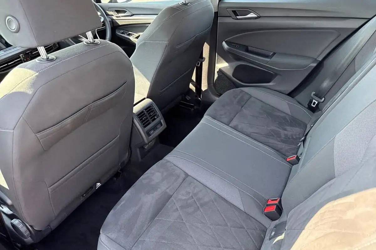 2020-volkswagen-golf-15-etsi-style-150ps-hatchback-big-30