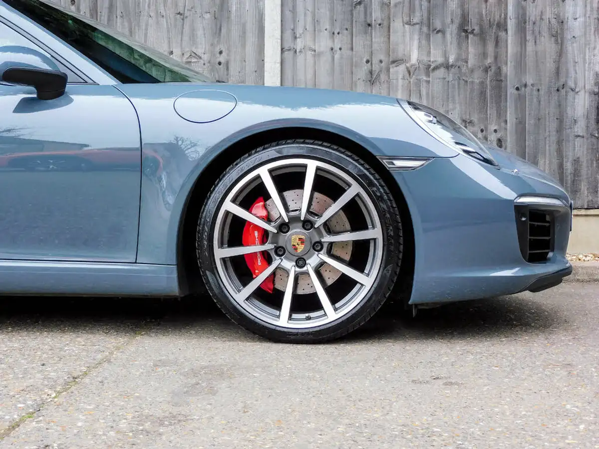 2017-porsche-911-30-carrera-s-420bhp-coupe-pdk-big-6