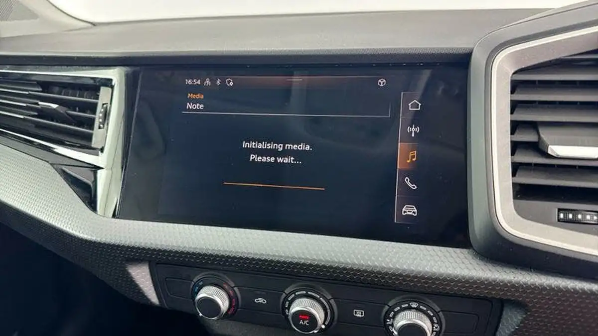 2021-audi-a1-10-25-tfsi-sport-big-13