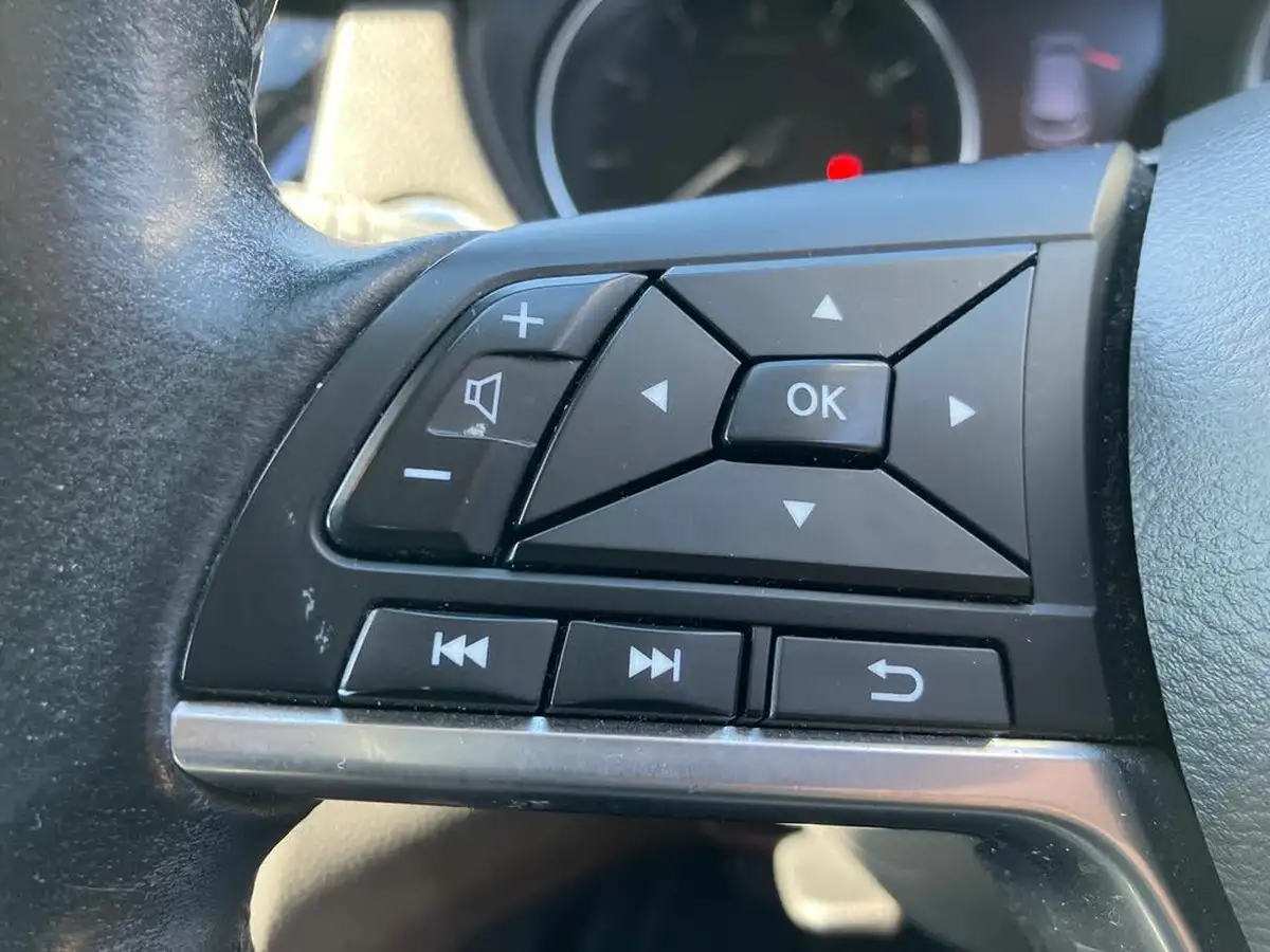 2018-nissan-qashqai-12-dig-t-tekna-big-15