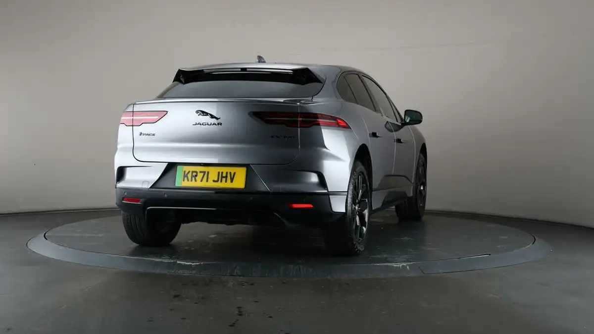 2021-jaguar-i-pace-ev400-black-big-63