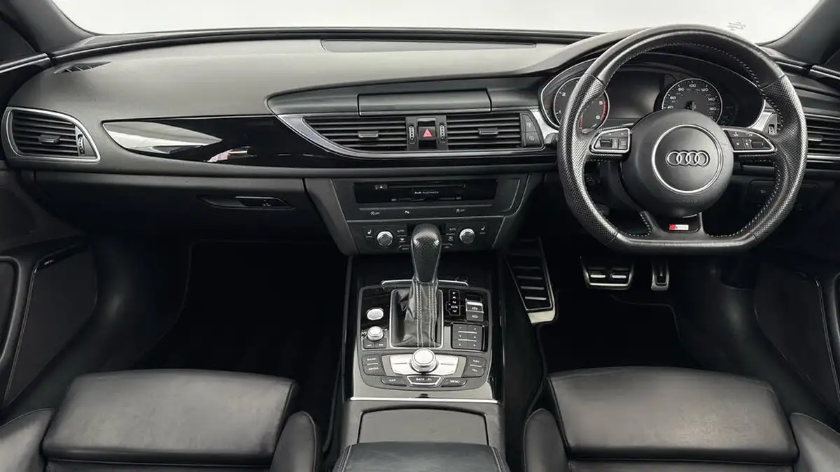 2017-audi-a6-saloon-20tdi-ultra-black-edition-s-tronic-big-10