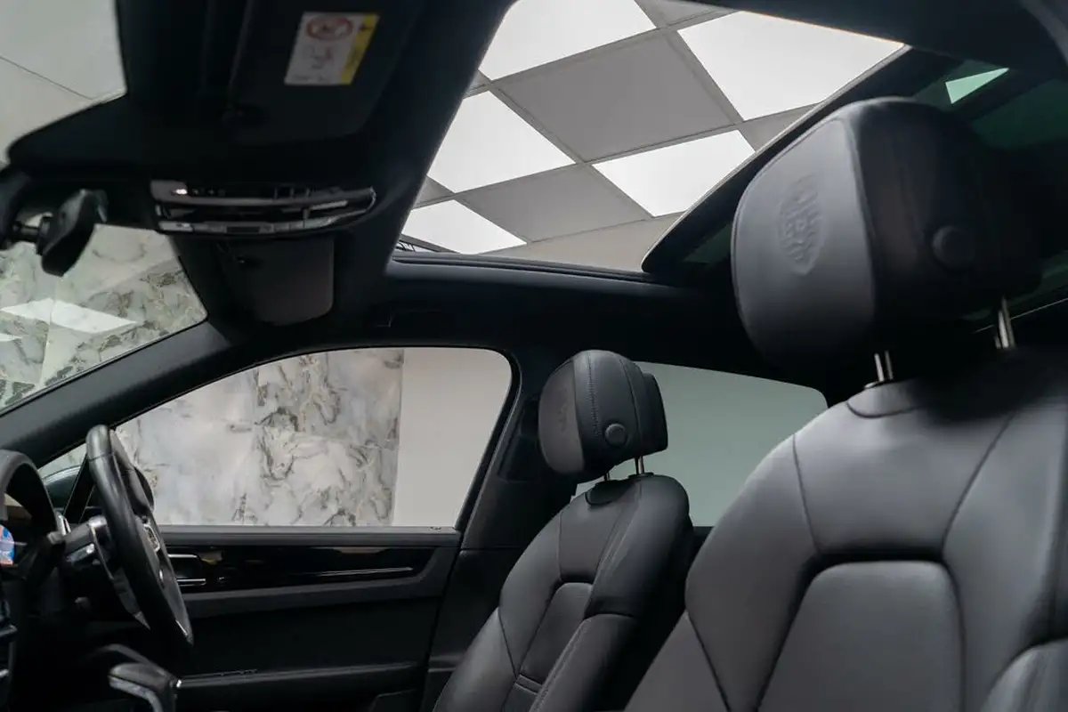 2019-porsche-cayenne-30-v6-coupe-big-13