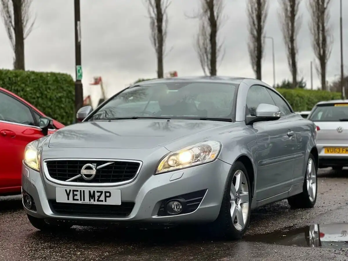 2011-volvo-c70-20td-d3-se-lux-geartronic-big-3