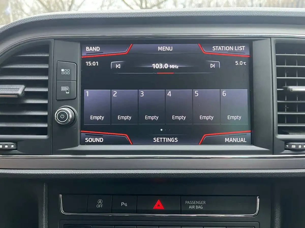 2019-seat-leon-10-tsi-se-dynamic-estate-big-32