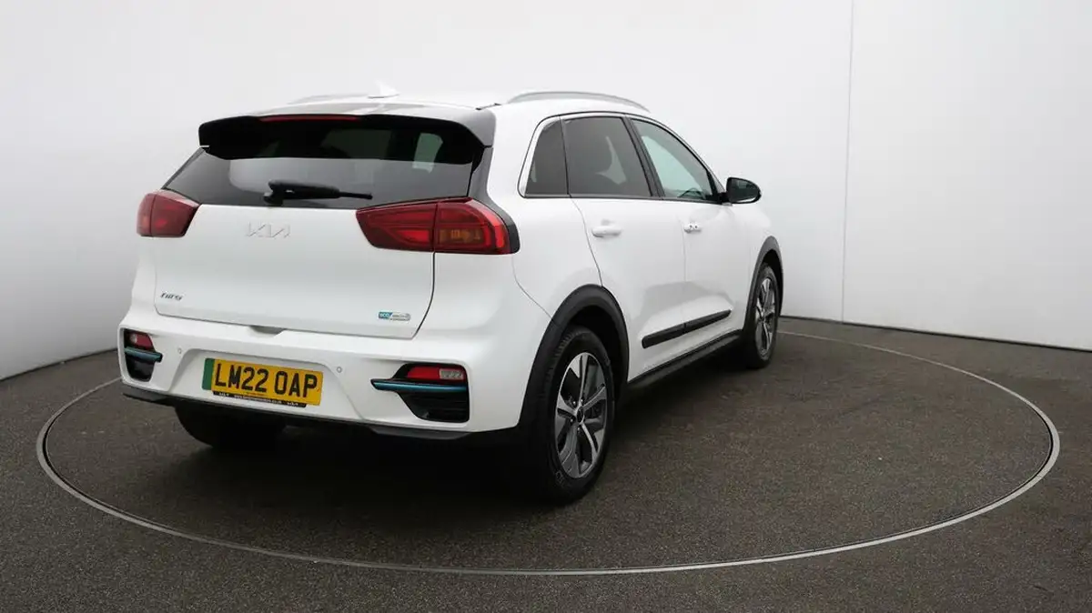 2022-kia-niro-ev-e-2-big-46