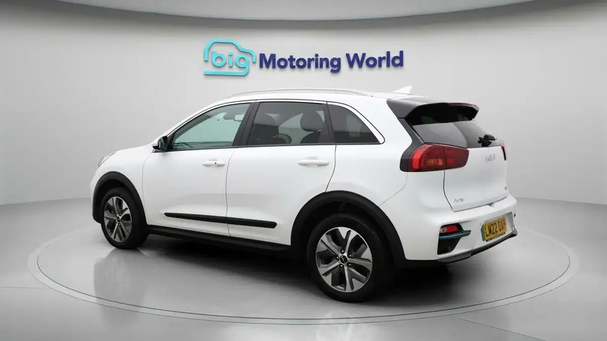 2022-kia-niro-ev-e-2-big-5