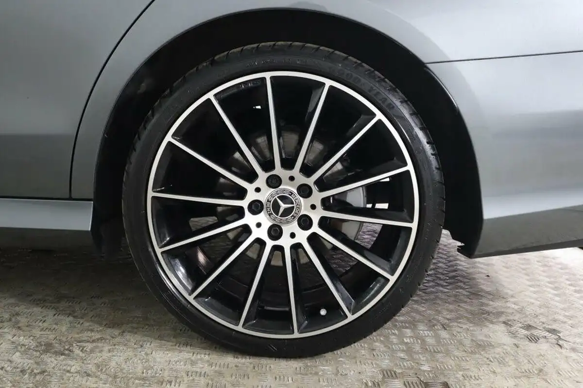 2019-mercedes-benz-e-class-20d-e220d-amg-line-night-edition-premium-plus-saloon-4d-big-26