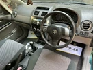 2009-suzuki-sx4-16-glx-small-1