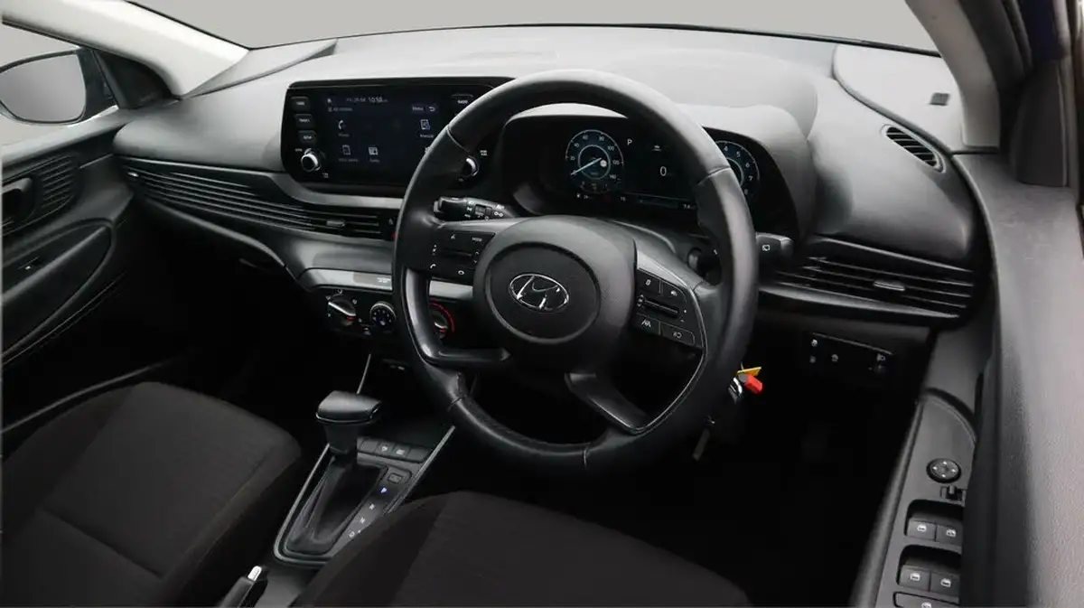 2023-hyundai-i20-10-t-gdi-se-connect-dct-big-9