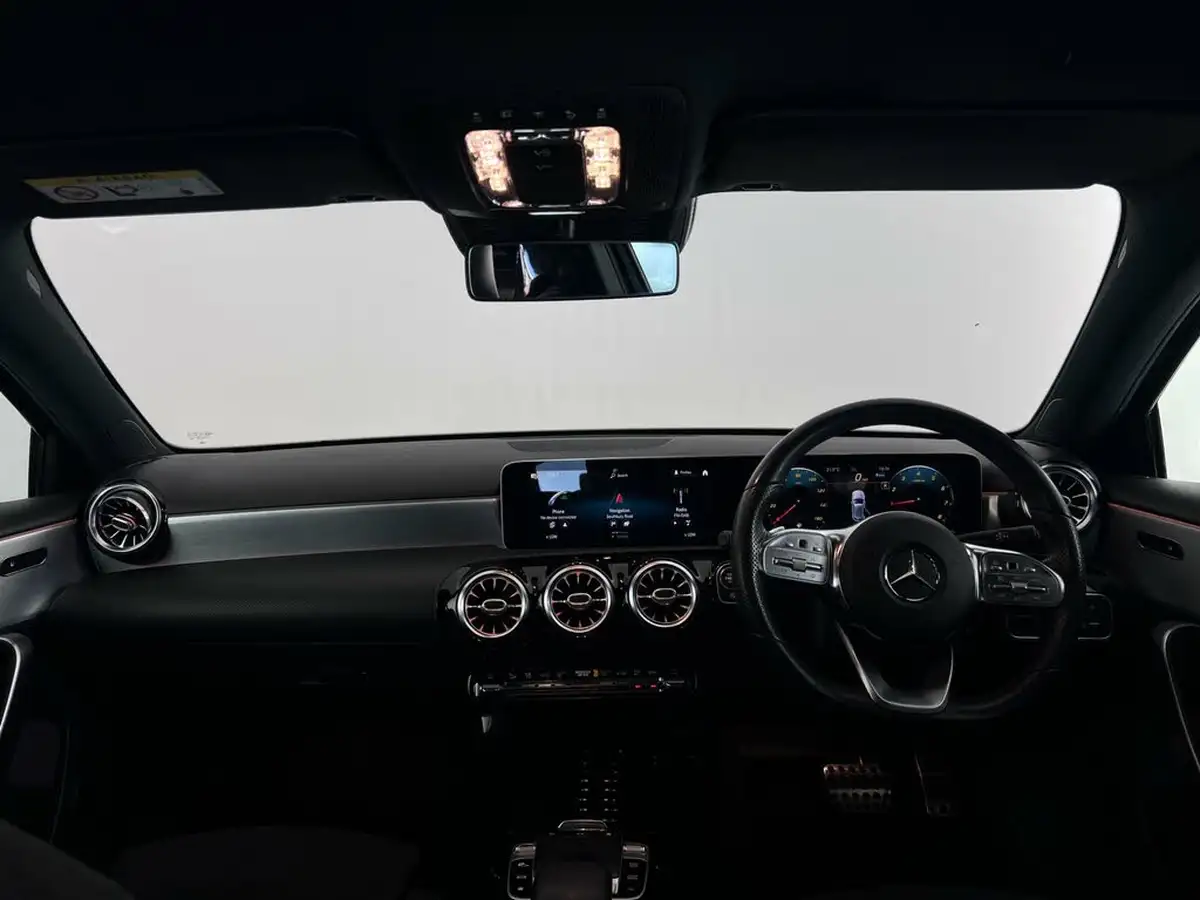 2018-mercedes-benz-a-class-20-a250-amg-line-premiumss-big-15