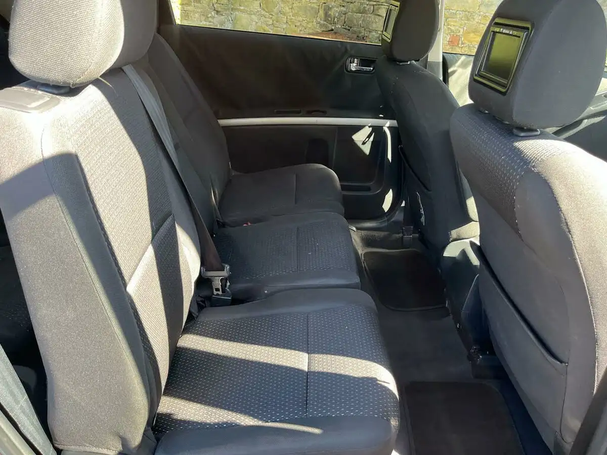 2009-toyota-verso-16-t2-vvt-i-big-19