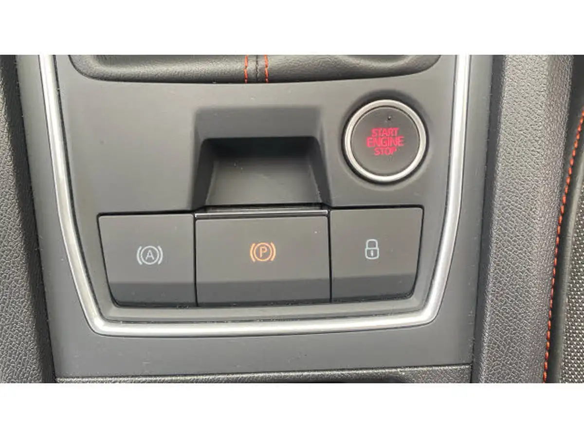 2021-seat-leon-15-tsi-evo-fr-150ps-hatchback-big-35