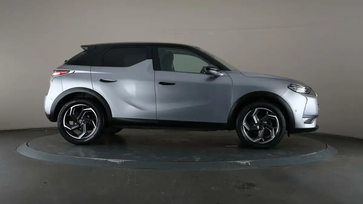 2022-ds-ds-3-crossback-12-puretech-rivoli-130ps-big-53