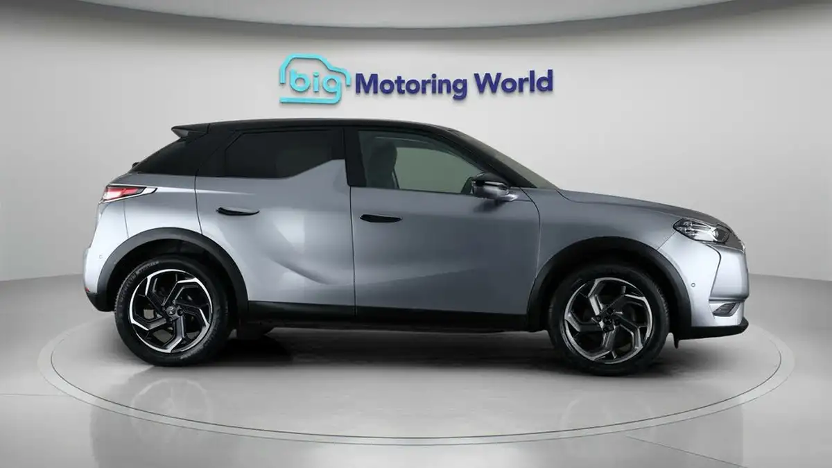 2022-ds-ds-3-crossback-12-puretech-rivoli-130ps-big-8