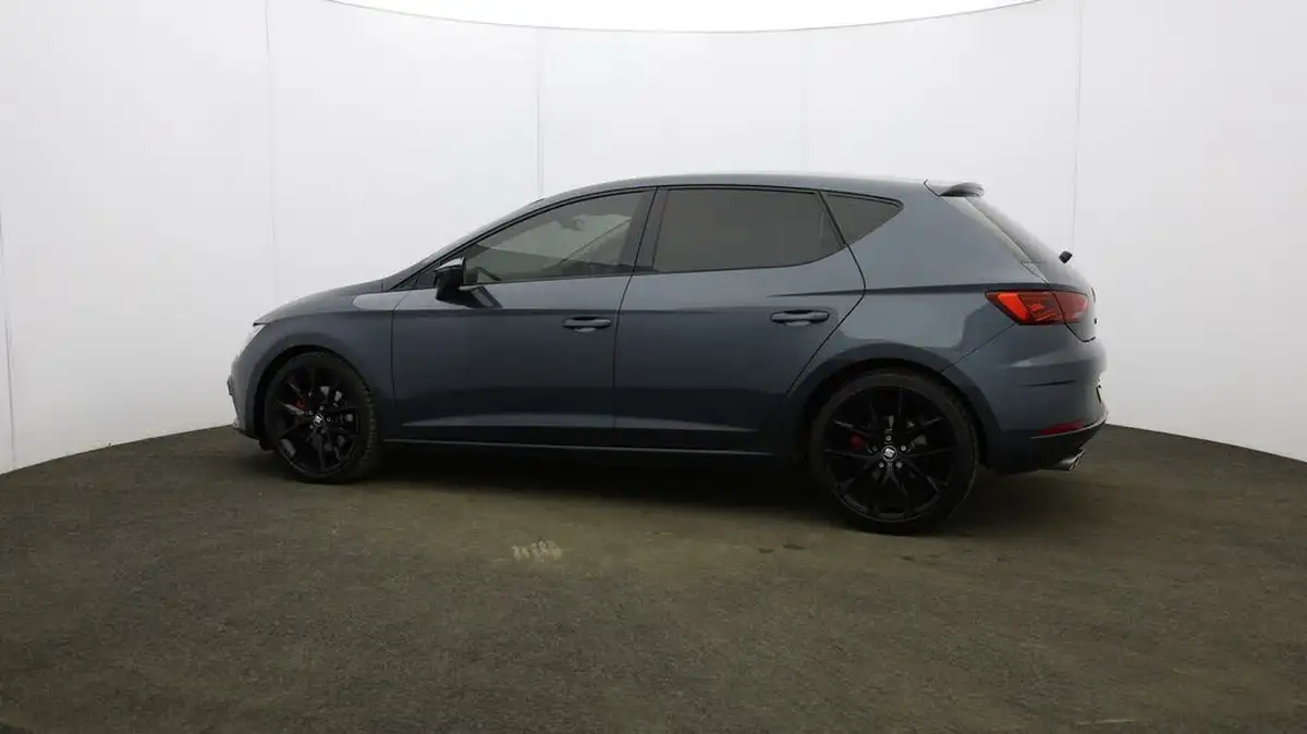 2019-seat-leon-20-tsi-fr-sport-hatchback-big-60