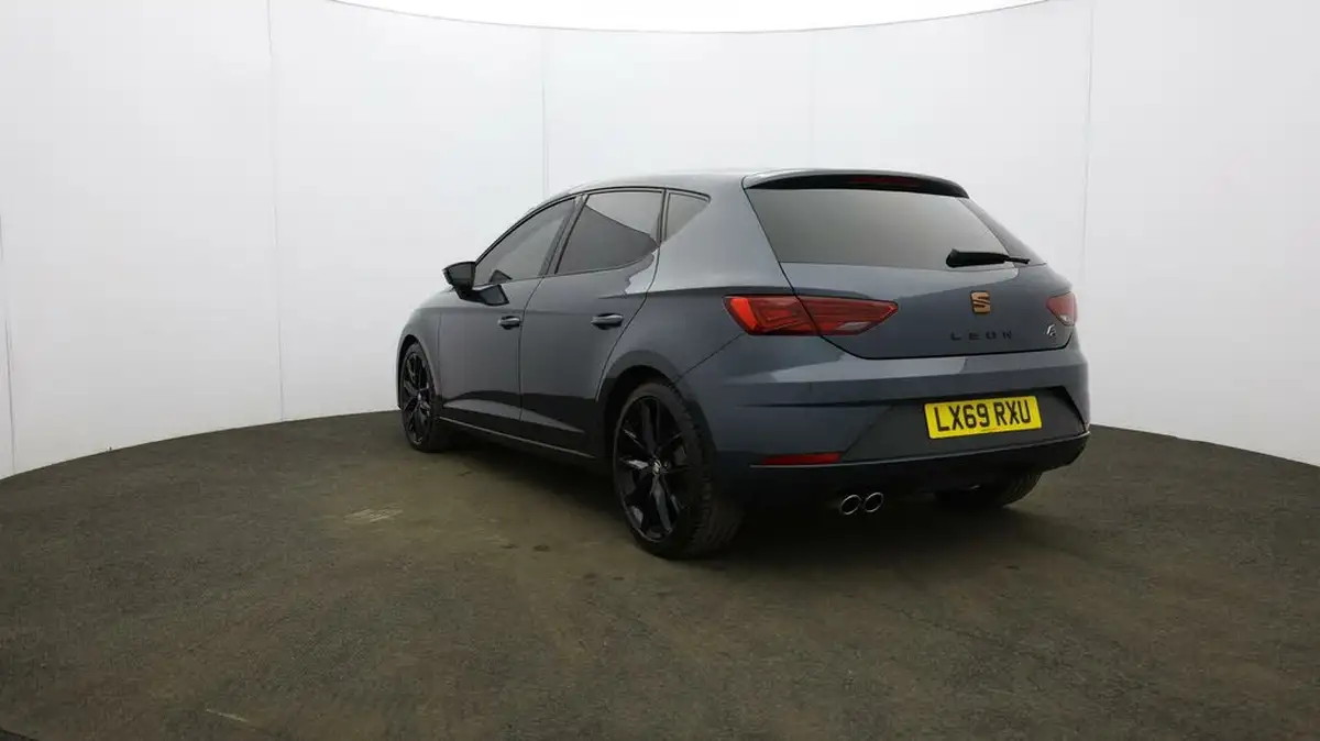 2019-seat-leon-20-tsi-fr-sport-hatchback-big-36