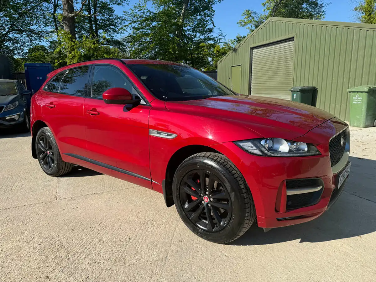 2016-jaguar-f-pace-20-i4d-r-sport-awd-auto-big-8