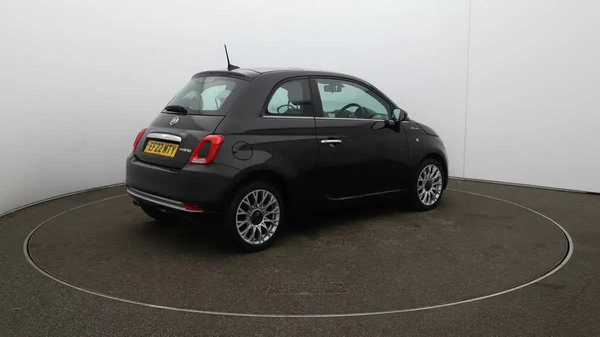 2022-fiat-500-10-dolcevita-big-47