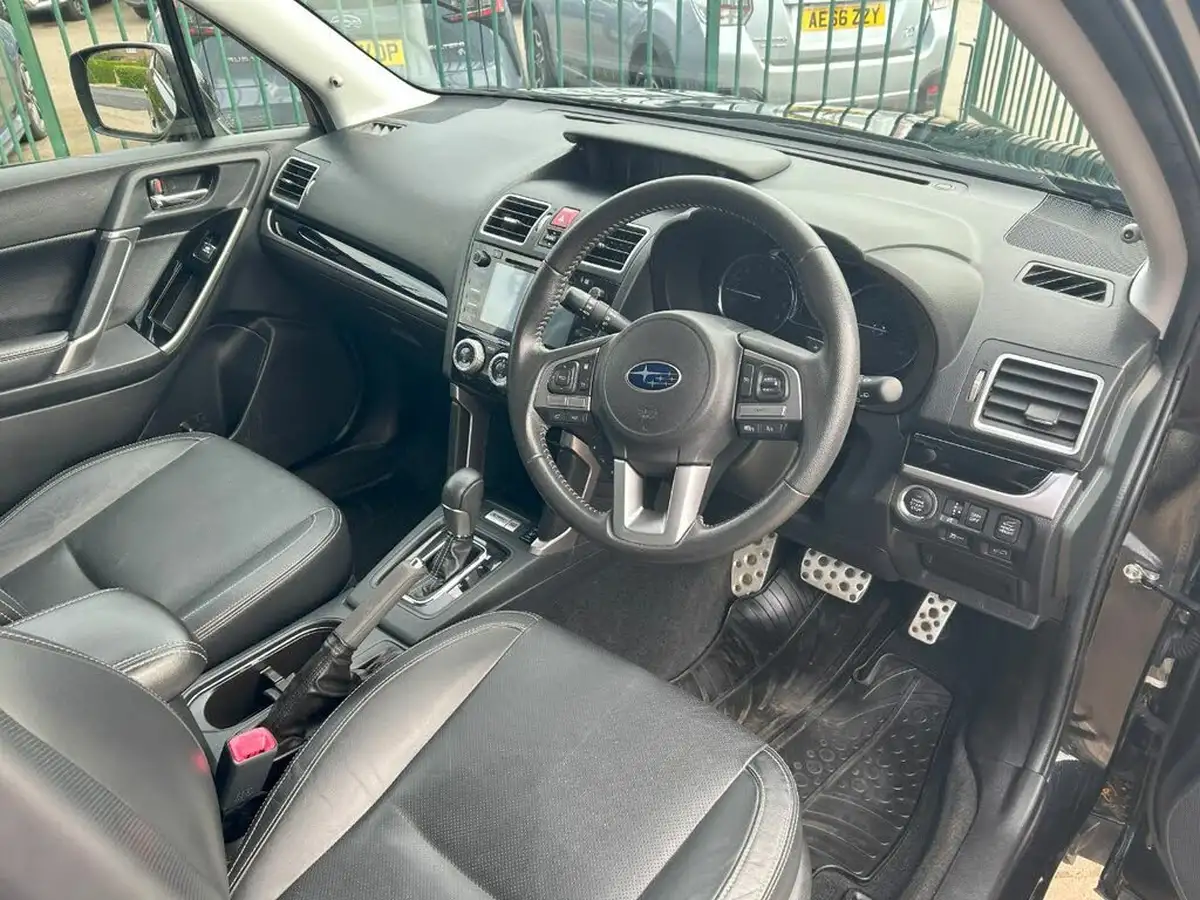 2016-subaru-forester-big-15
