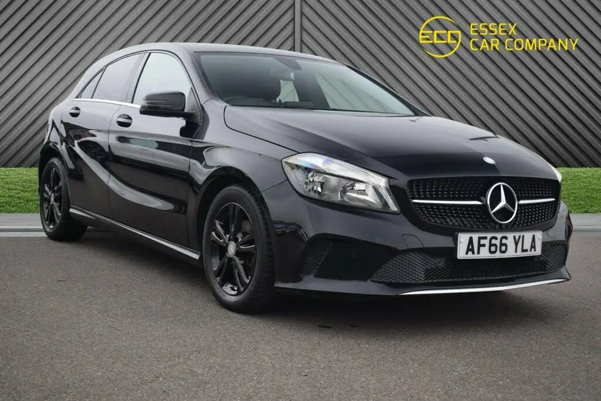 2016-mercedes-benz-a-class-15d-a180d-se-executivess-big-4