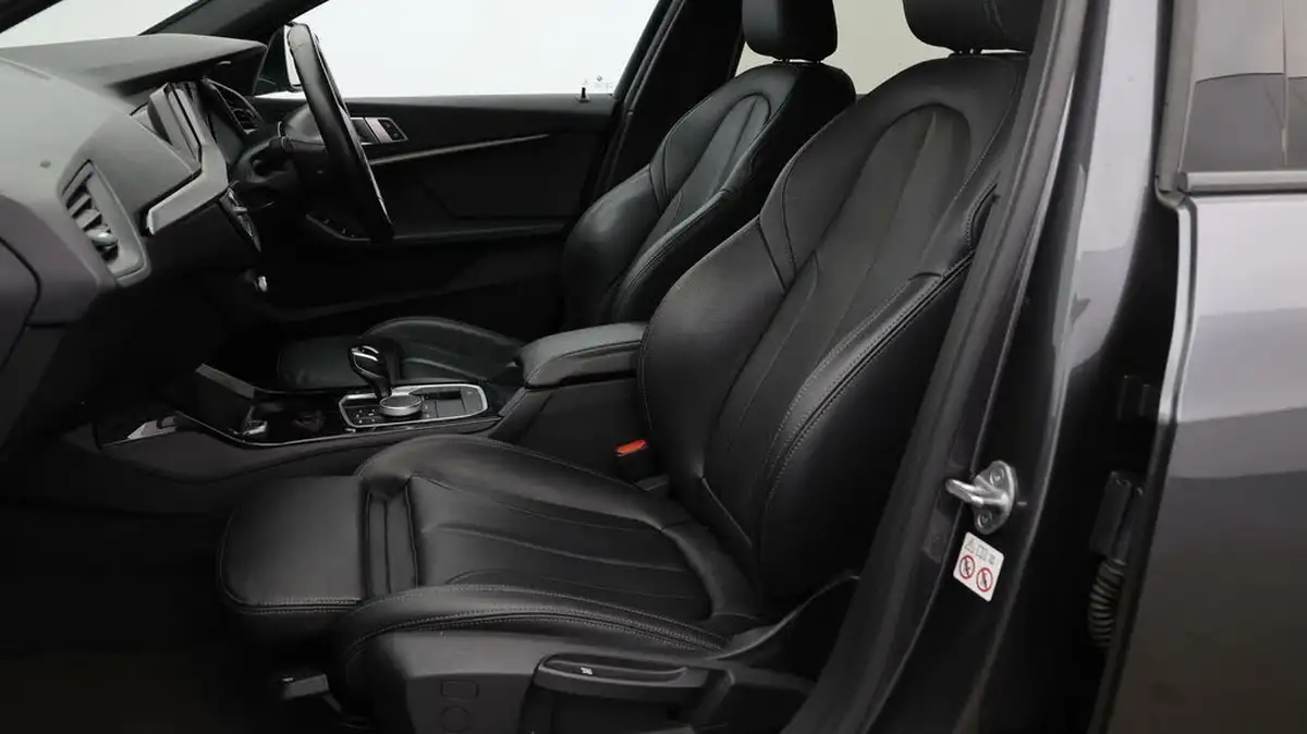 2020-bmw-1-series-15td-116d-m-sport-dct-big-13