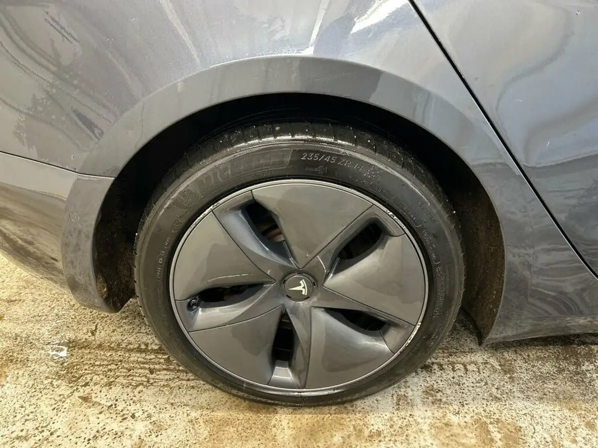 2019-tesla-model-3-e-4x4-performance-pack-big-23
