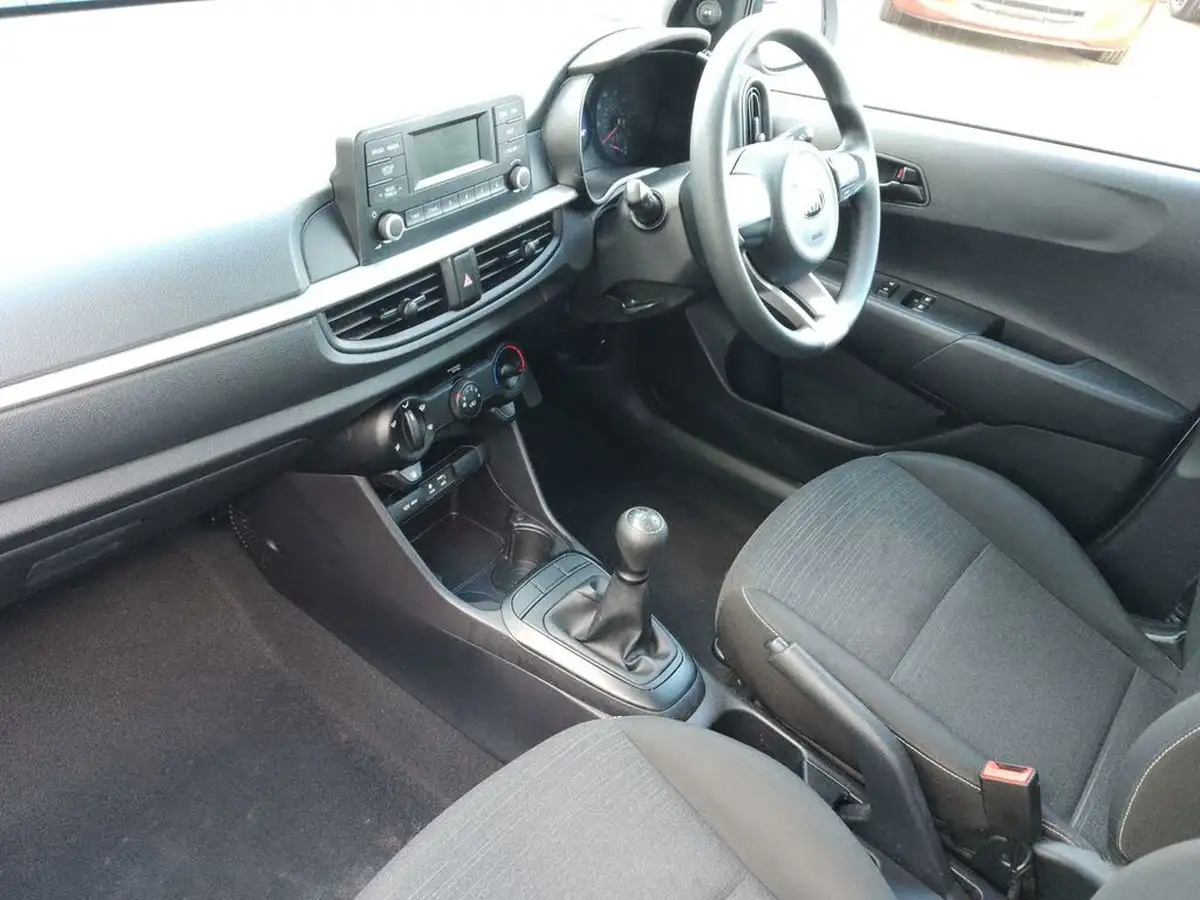 2017-kia-picanto-10-1-big-8