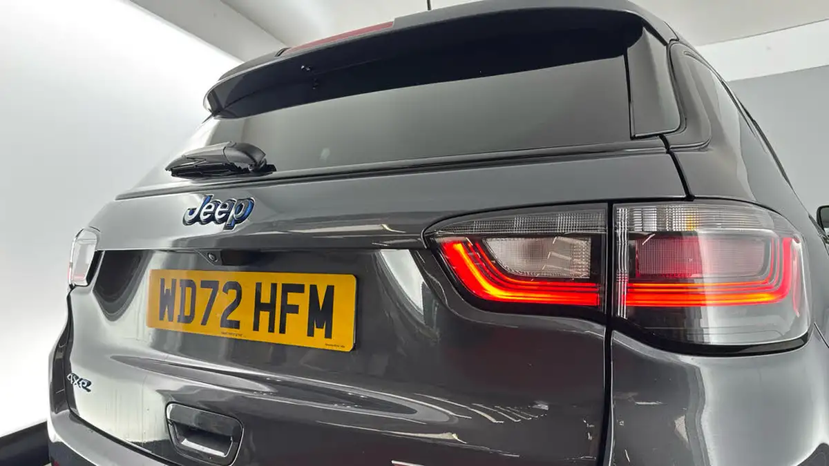 2022-jeep-compass-13-gse-trailhawk-big-24