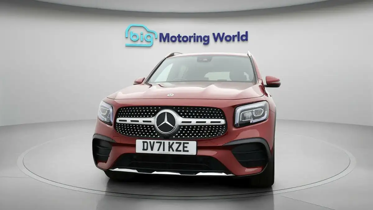 2021-mercedes-benz-glb-class-13-glb200-amg-line-8g-tronic-big-1
