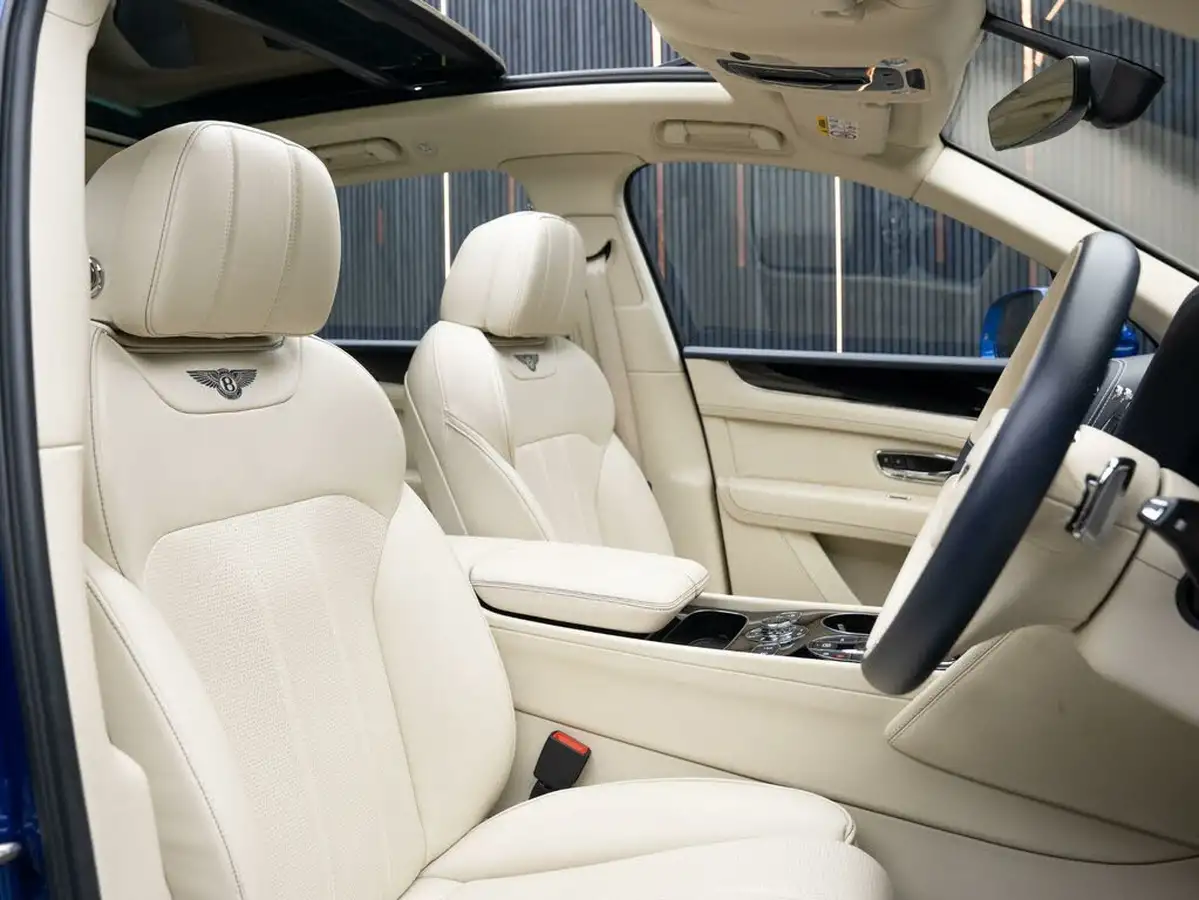 2017-bentley-bentayga-40-diesel-big-1