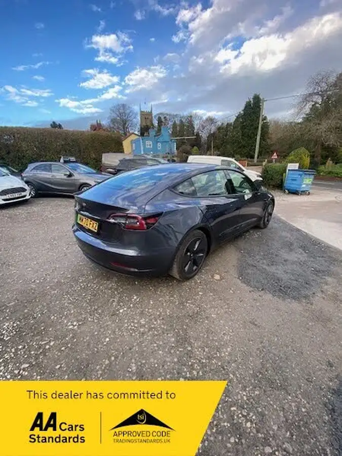 2020-tesla-model-3-e-standard-plus-big-6