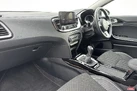 2024-kia-ceed-15-t-gdi-3-hatchback-small-9