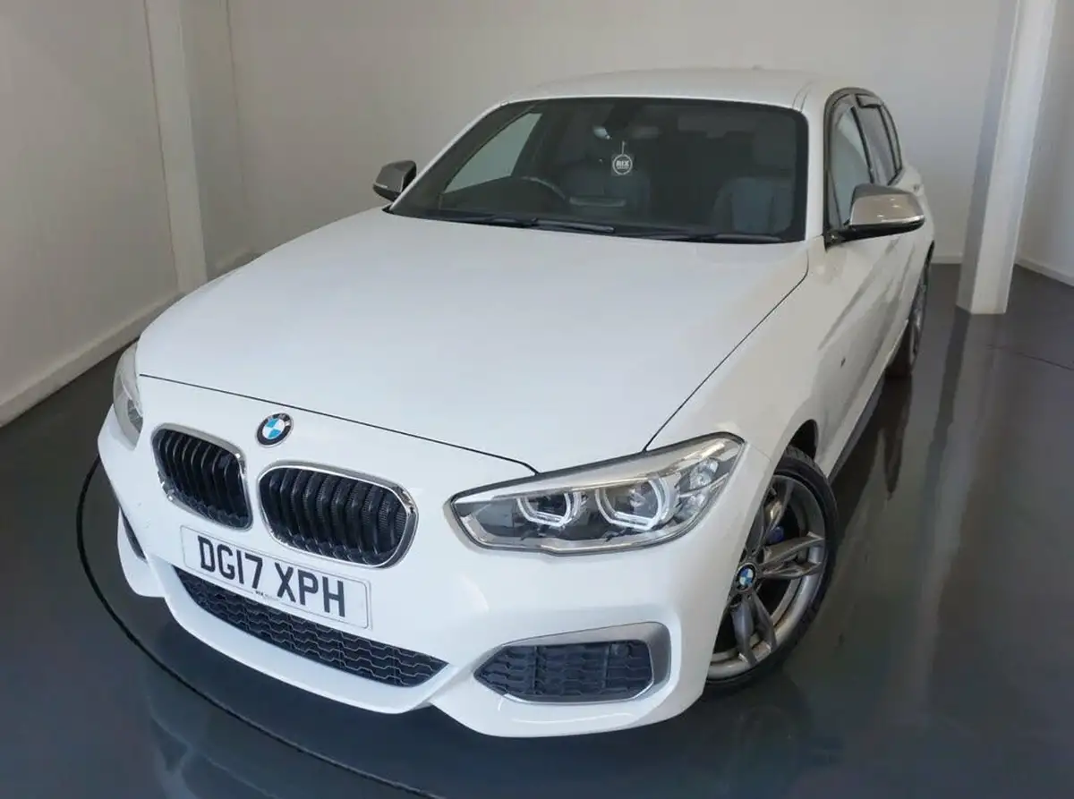 2017-bmw-1-series-30-m140i-5d-big-0