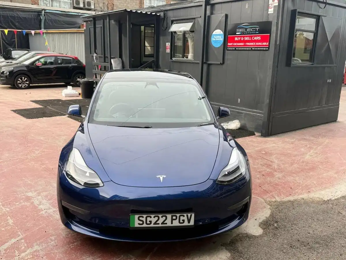 2022-tesla-model-3-e-long-range-big-27