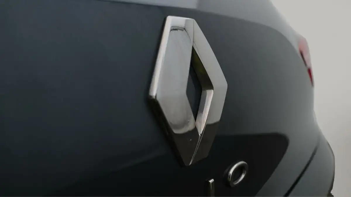 2019-renault-clio-10-sce-iconic-big-21