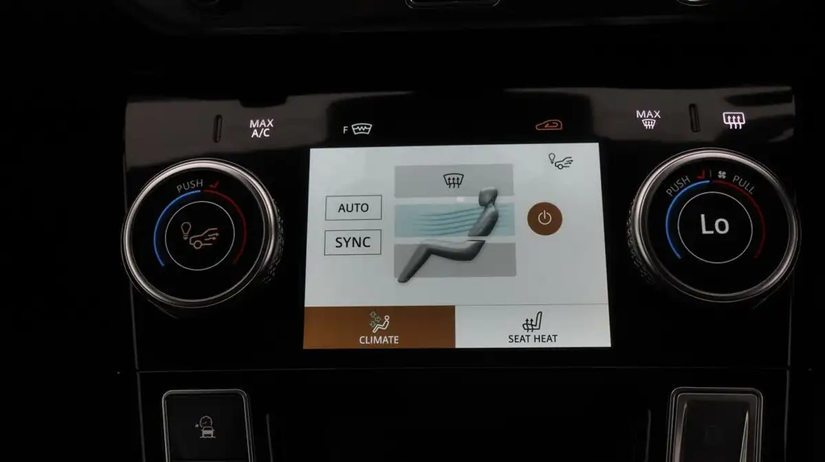 2021-jaguar-i-pace-ev400-hse-big-11