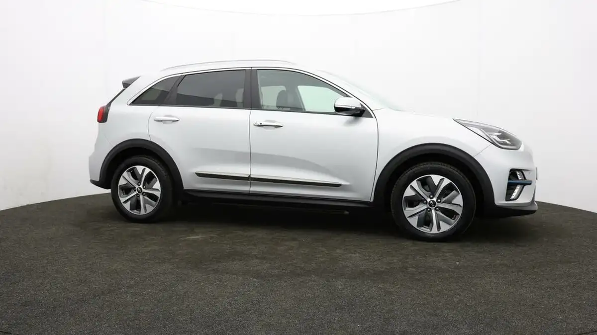 2021-kia-e-niro-ev-4-big-33