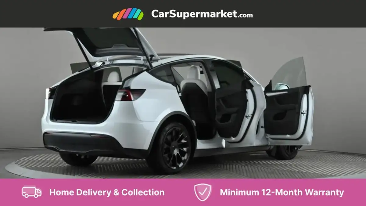 2022-tesla-model-y-e-long-range-big-11