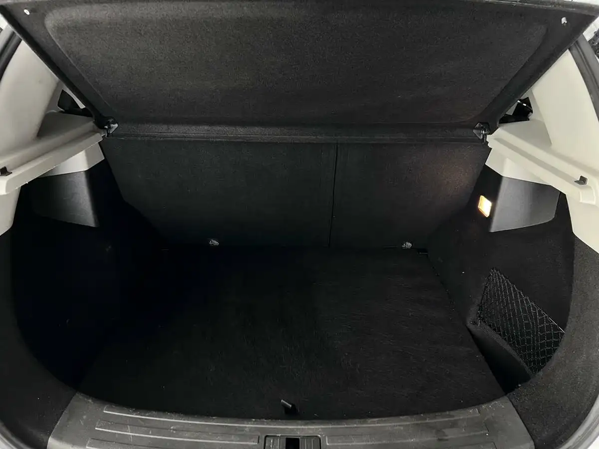 2020-mg-zs-suv-15-vti-tech-exclusive-106ps-big-9