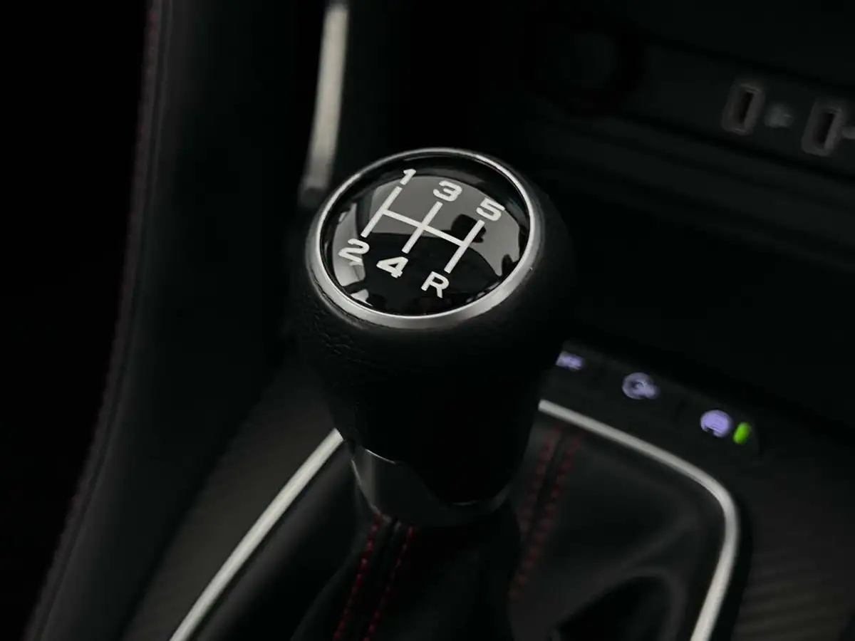 2020-mg-zs-suv-15-vti-tech-exclusive-106ps-big-33