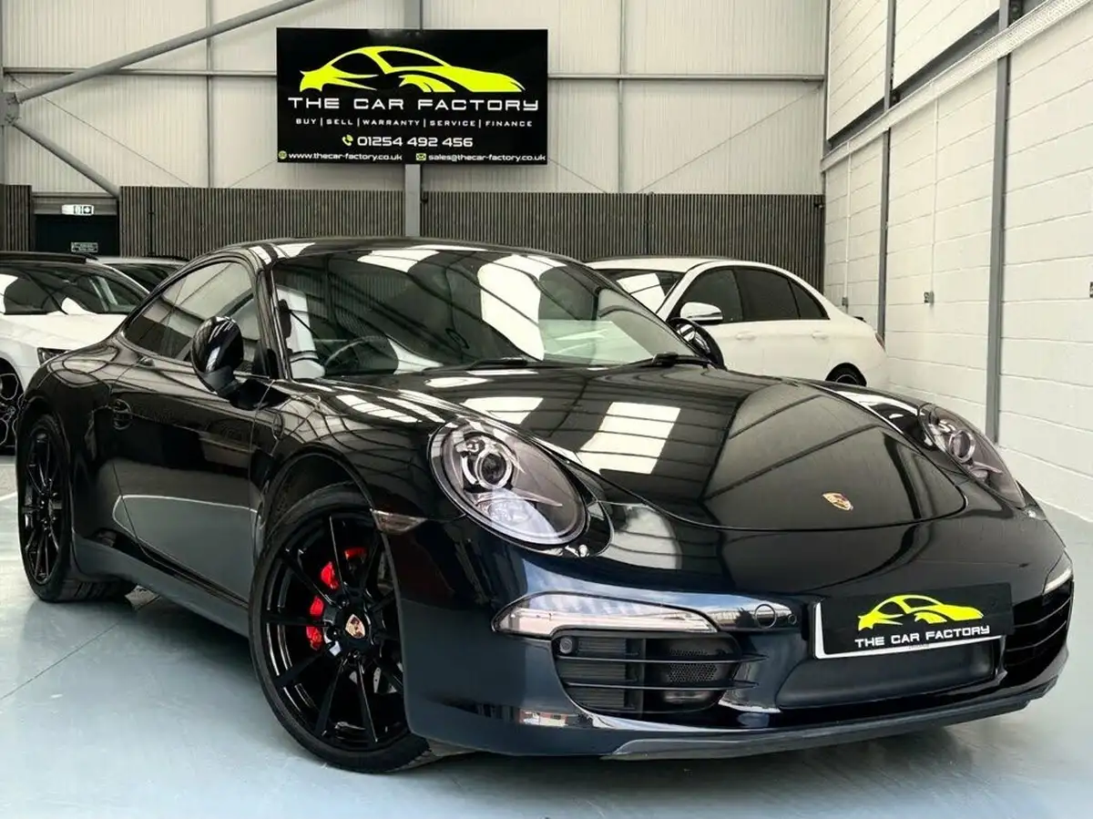 2014-porsche-911-34-carrera-coupe-pdk-big-3