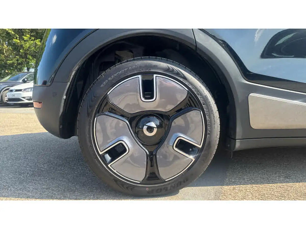 2024-smart-1-e-premium-big-6